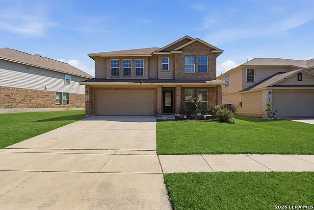 4 bed, 3.5 bath, 2882 sqft, $2,200 — Photo 2