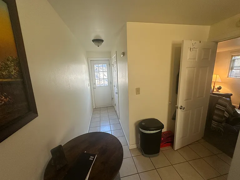 551 Hathway Ave #1/2 — Photo 5