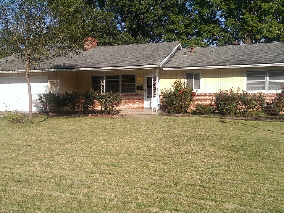 1st image of 10111 Tracy Ave