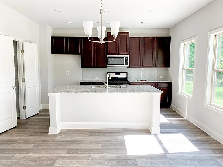 4405 Beechnut Vw — Photo 5
