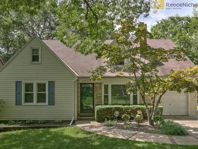 4930 State Line Rd, Westwood Hills, KS, 66205