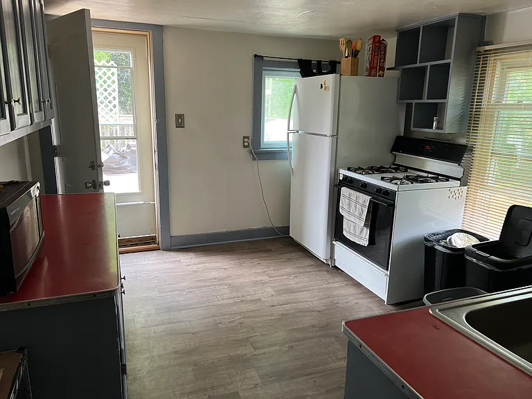 2038 Sherman Ave #2 — Photo 4