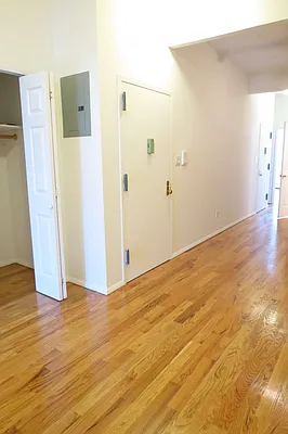 Rented by TheRealEstateCompany.com LLC | media 36