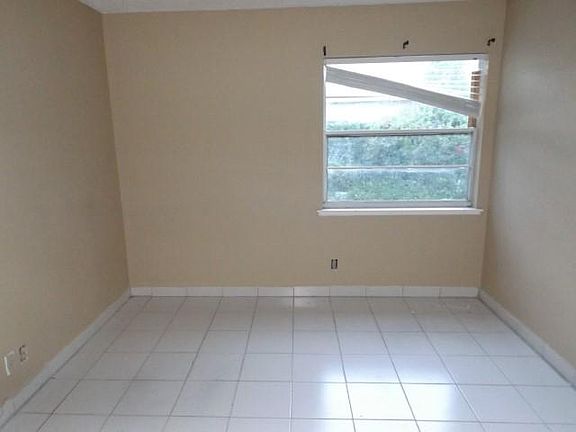 3rd image of 4731 NW 5th Ave