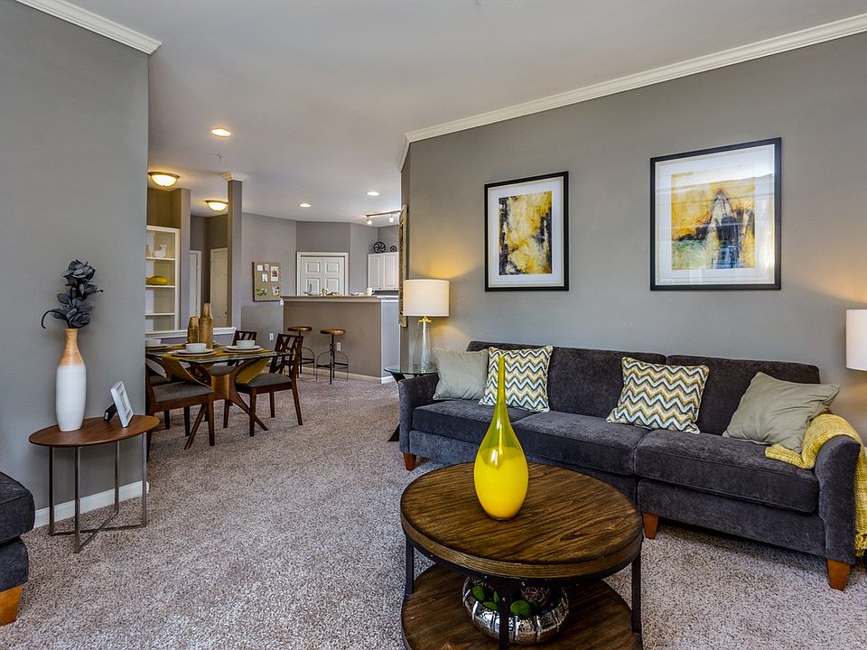 1st image of 400 Ivy Meadow Ln APT 3A