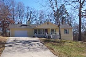 1052 LAURA DRIVE