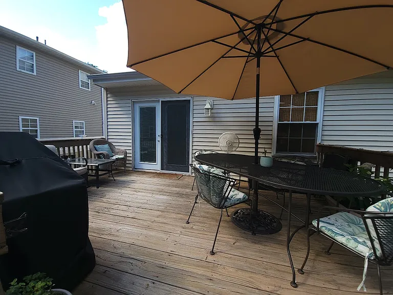72 Prospect St #A — Photo 30