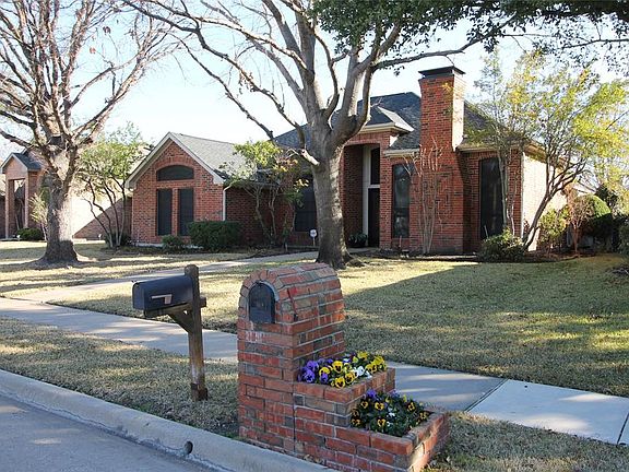 2nd image of 4208 Meadowdale Dr