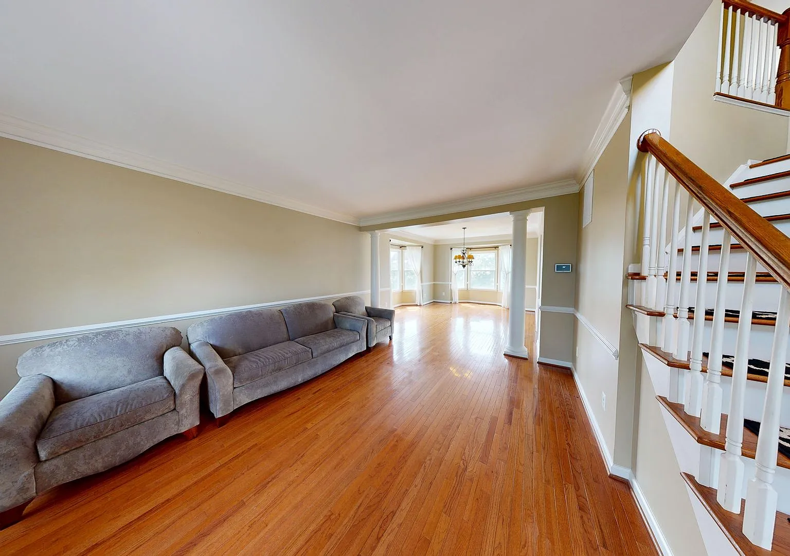 Awesome Is Ashburn Beautiful - 5bed + 3.5bath — Photo 4