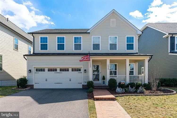 1st image of 2439 Glouster Pointe Dr