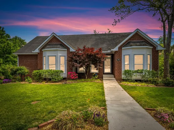 6904 Collinswood Dr, Nashville, TN 37221