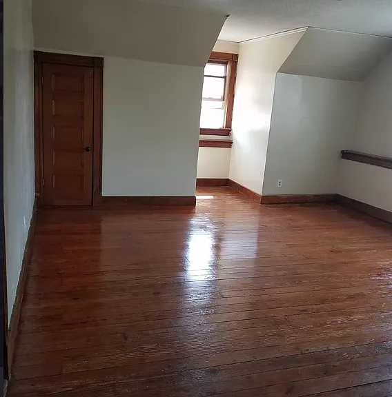 442 Farmington Ave #1E — Photo 1