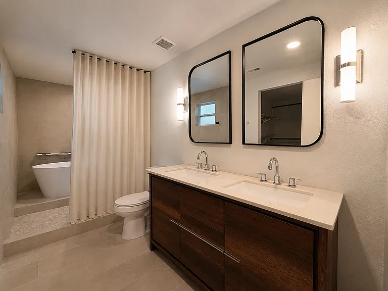 107 W Virginia Ave — Photo 7