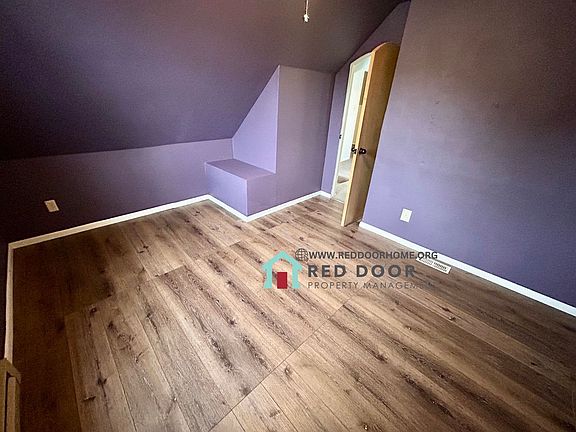 5th image of 114 21st St NE