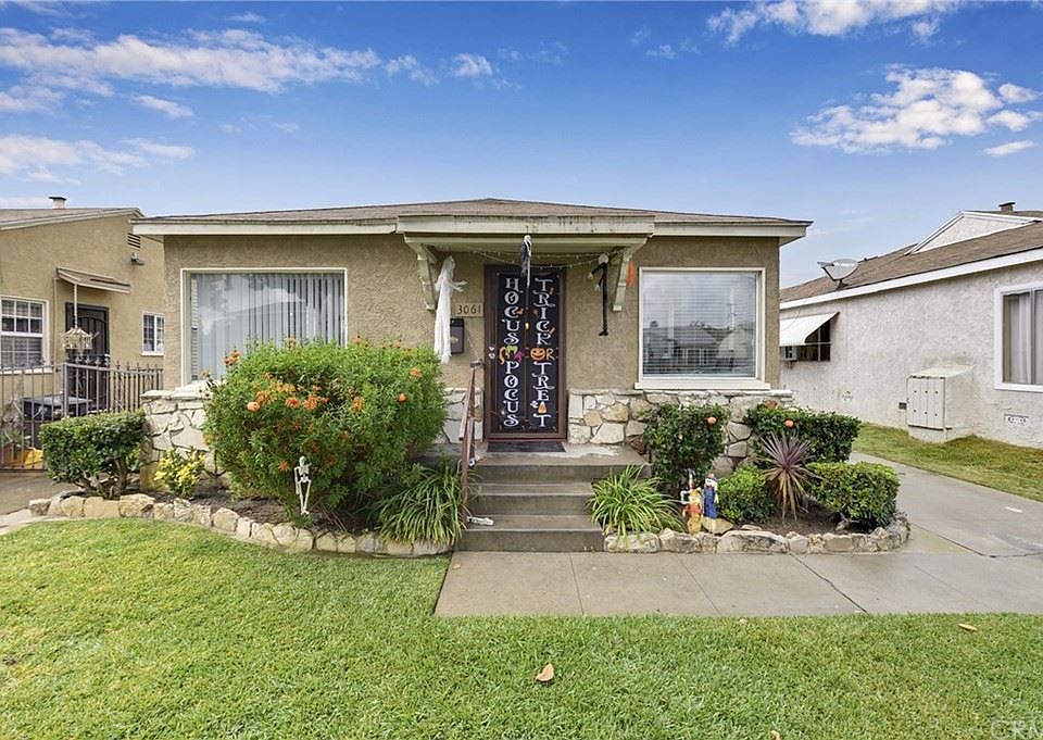 1st image of 3061 Golden Ave