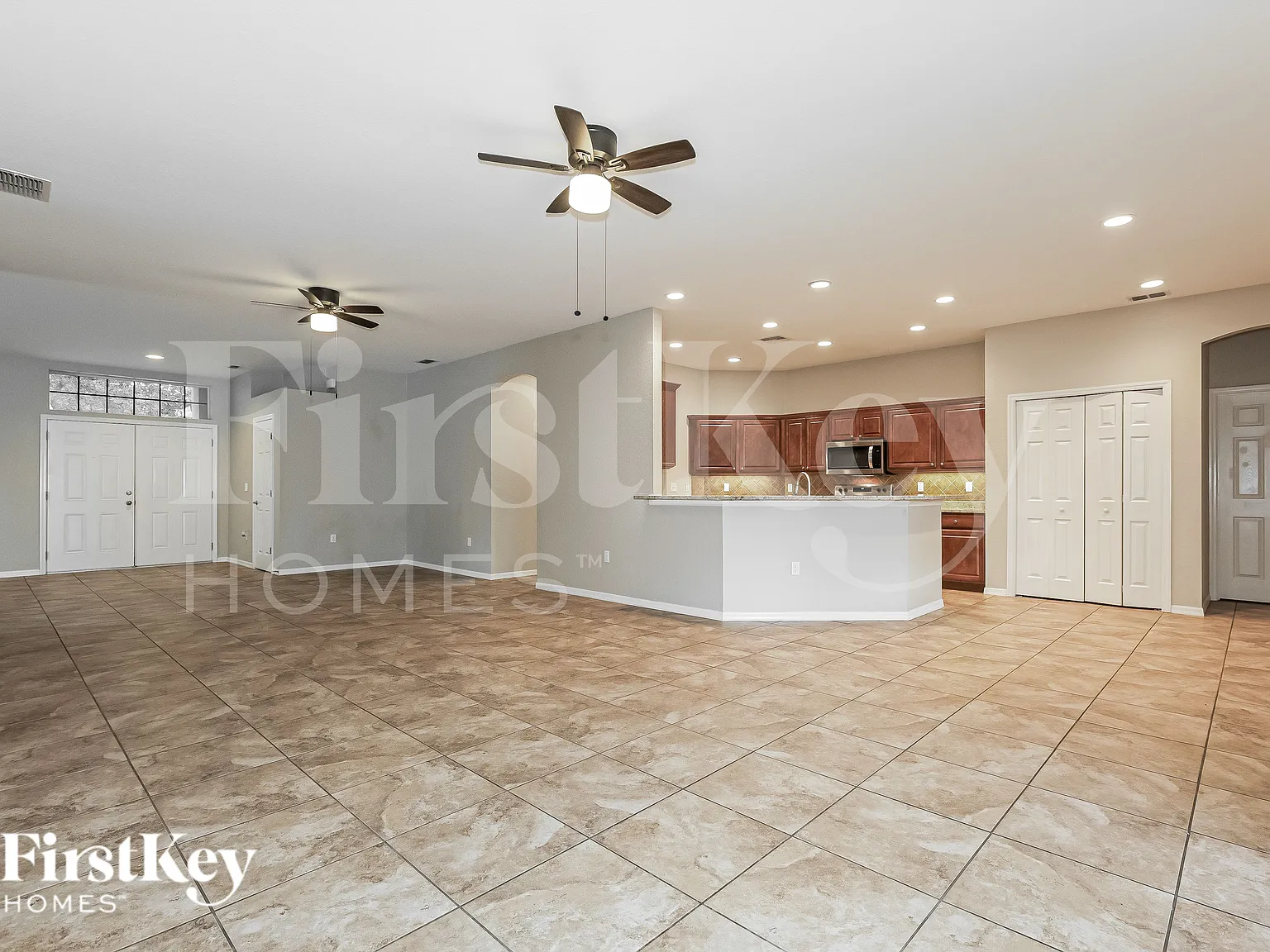 5 bed, 3.0 bath, 2479 sqft, $2,280 — Photo 3