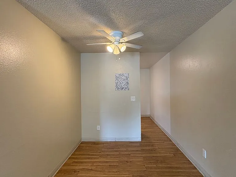 Cherry Tree Apartments — Photo 4