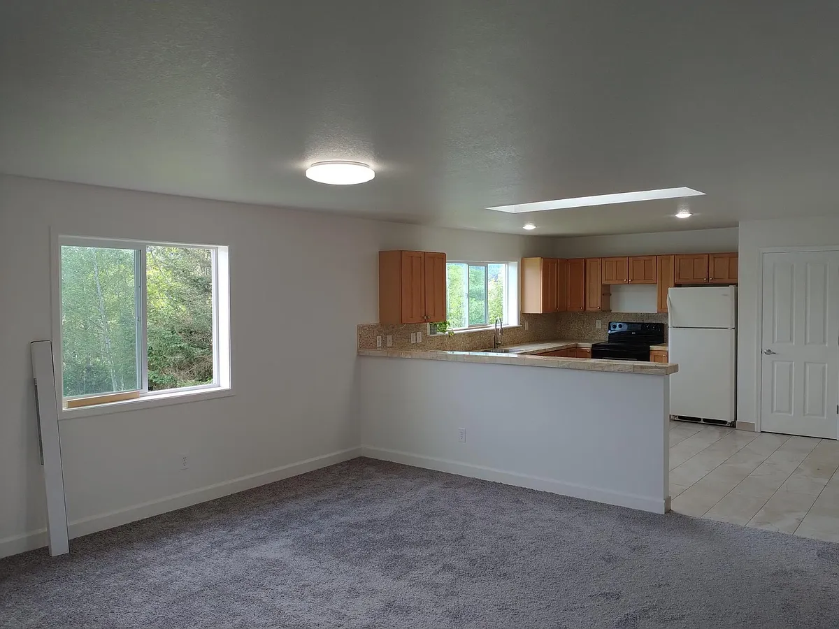 Building Photo - 935 Avenue S #5