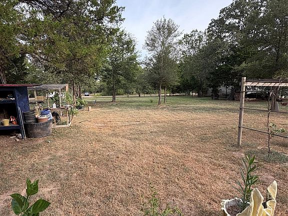 4th image of 31 Flint Ridge St
