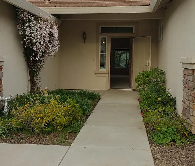 3446 San Joaquin Ct — Photo 2