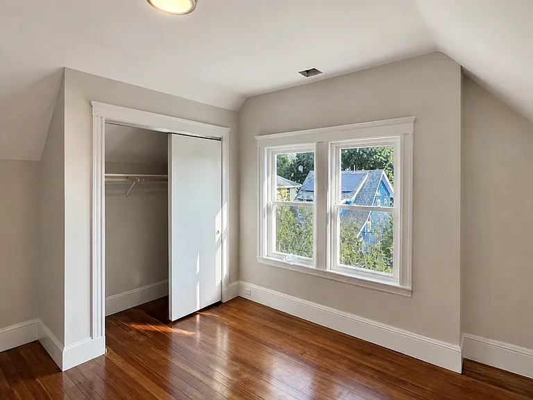 42 Curtis Ave — Photo 11