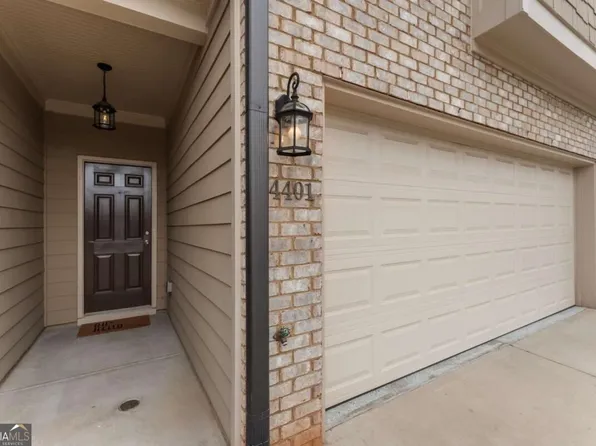 4401 Fulson Dr, Lilburn, GA 30047