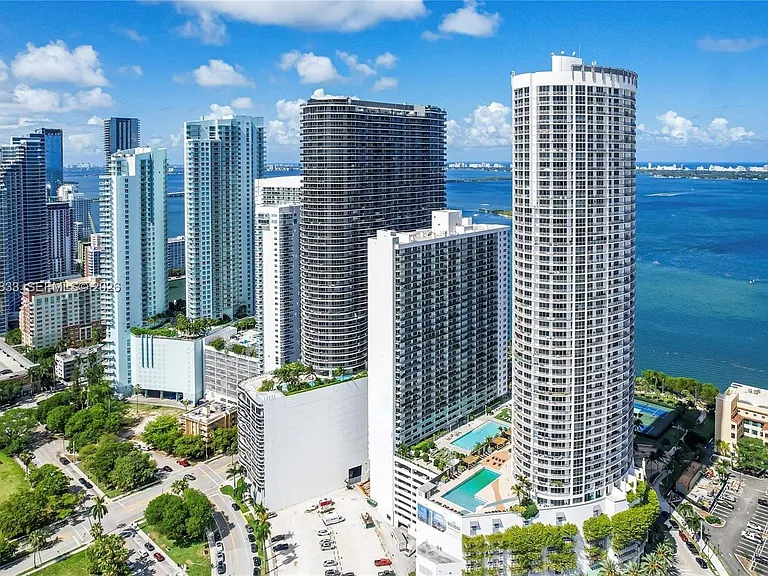 1750 N Bayshore Dr #3910 — Photo 26