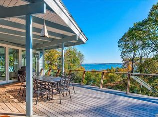 7 Coon Hollow Rd, Lloyd Harbor, NY 11743