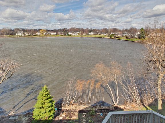 3rd image of 1242 S Falcon Dr