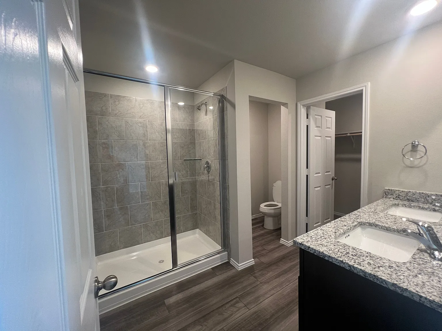 4 bed, 2.0 bath, 1612 sqft, $2,275 — Photo 3
