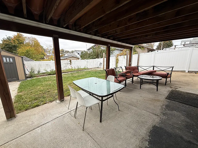 300 Mountain Ave #1 — Photo 9