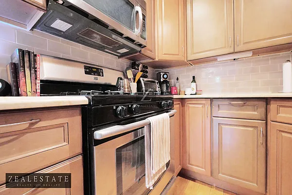 Rented by ZealEstate Group Inc | media 7