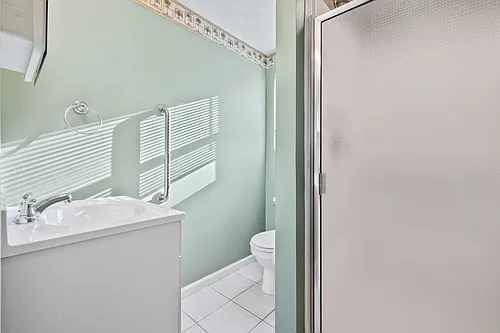 304 Marlow St Photo 1