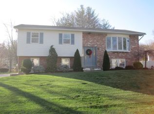 14 Norwood Pl, Nanuet, NY 10954