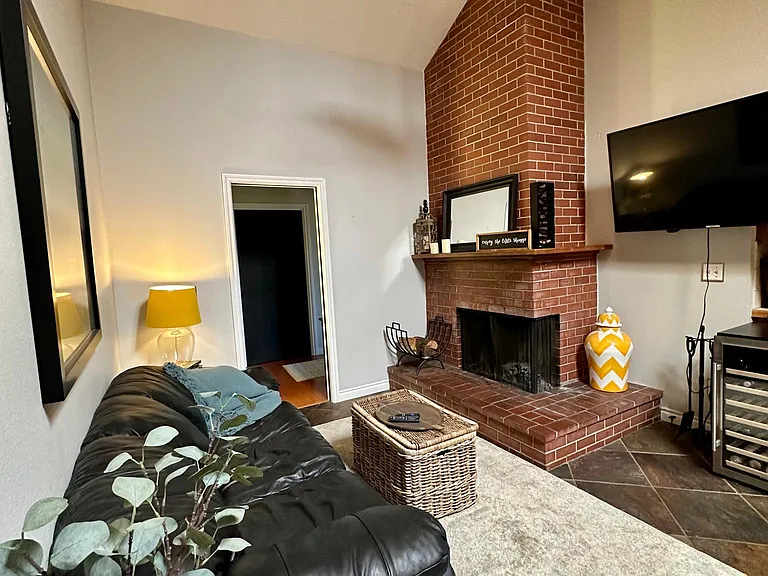 4109 SE Risley Ave — Photo 14