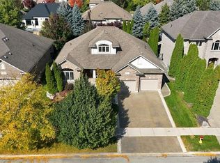209 Longview Cres, Kitchener, ON N2P 2T4