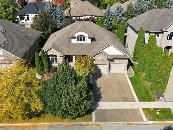 209 Longview Cres, Kitchener, ON N2P 2T4