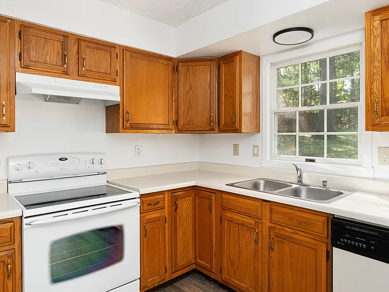 10905 Holleybrooke Dr — Photo 43