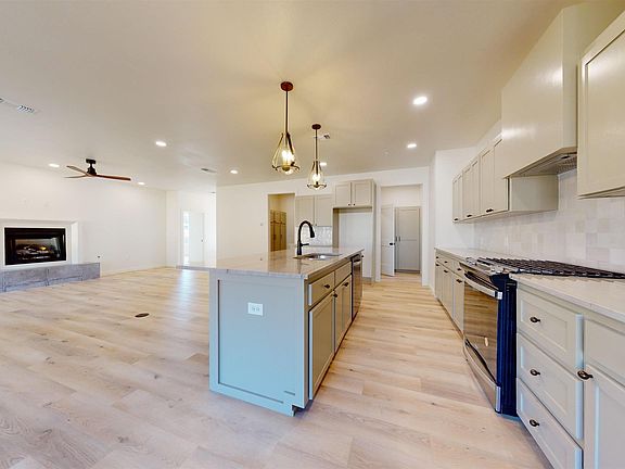 4th image of 3708 Sylvia Dr