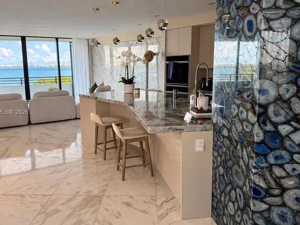 720 NE 69th St APT 10N, Miami, FL 33138