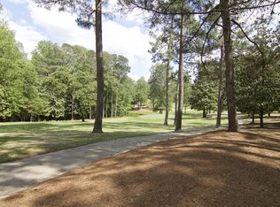 40 Pinewild Dr, Pinehurst, NC 28374