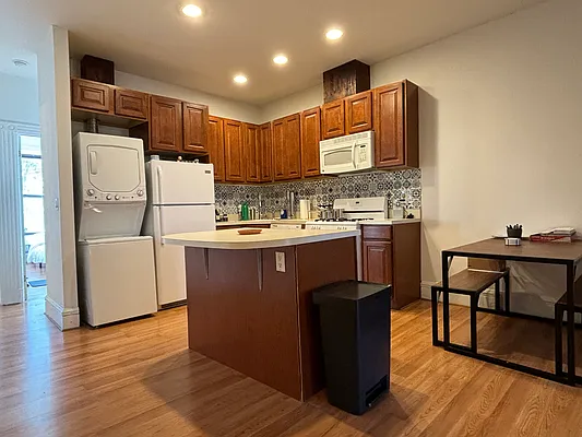 Rented by Owner | media 13