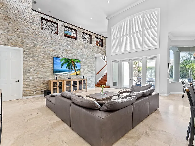 8948 Pinebrook Ct — Photo 8
