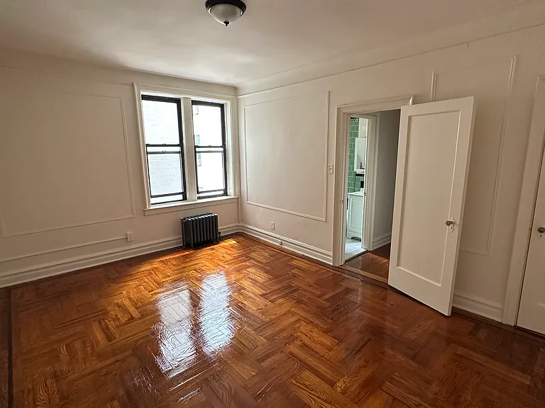 65-67 Bergen Ave #2S — Photo 1