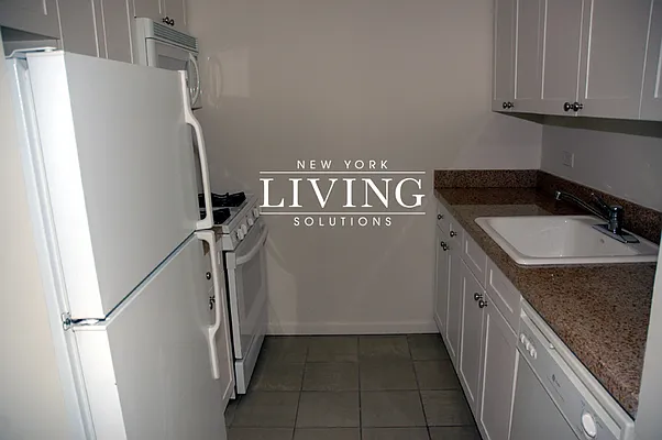Rented by NY Living Solutions | media 14