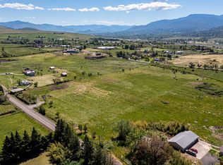 184 E Valley View Rd, Ashland, OR 97520