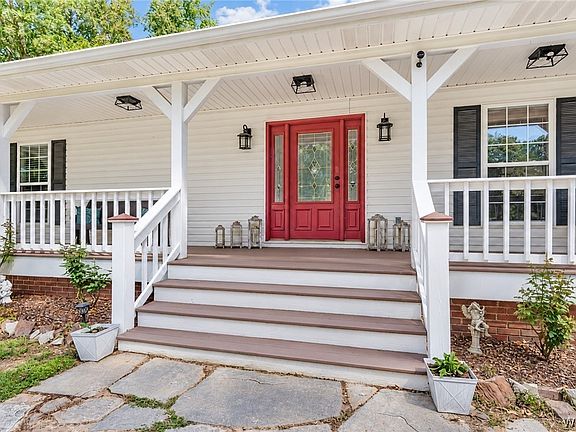 2nd image of 13044 Raintree Cir