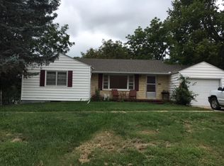 1505 Grove Ave, Crete, NE 68333