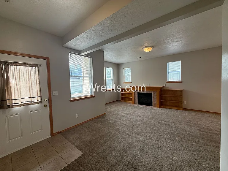 425 W 14th Ave — Photo 7