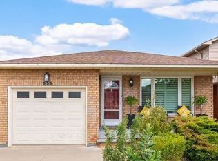 55 Vineberg Dr, Hamilton, ON L9B 2P6
